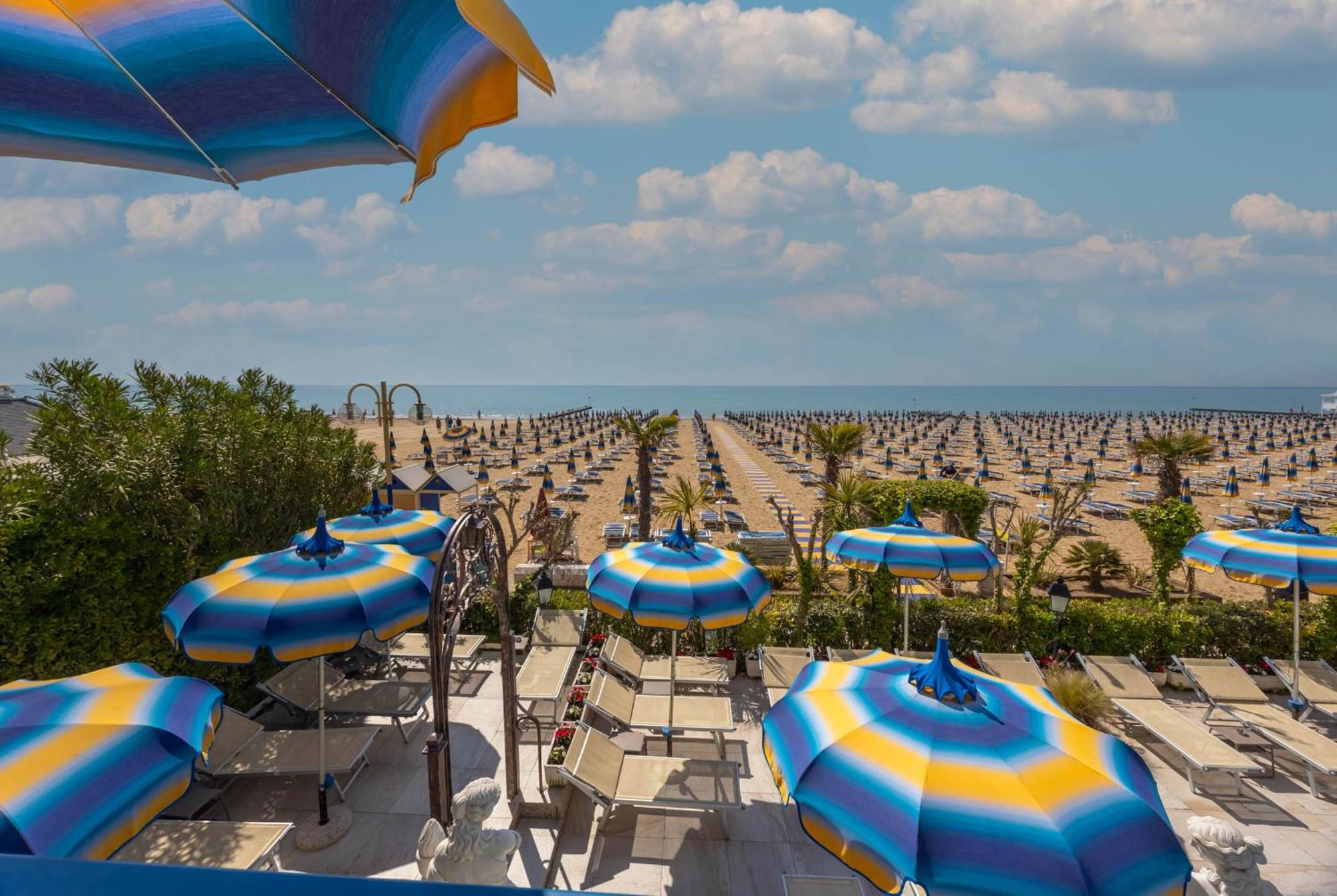 Hotel Napoleon Lido di Jesolo Esterno foto